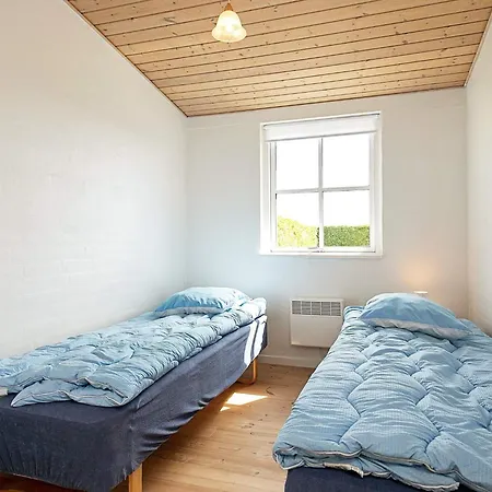 6 Person In Faaborg-by Traum * Faaborg